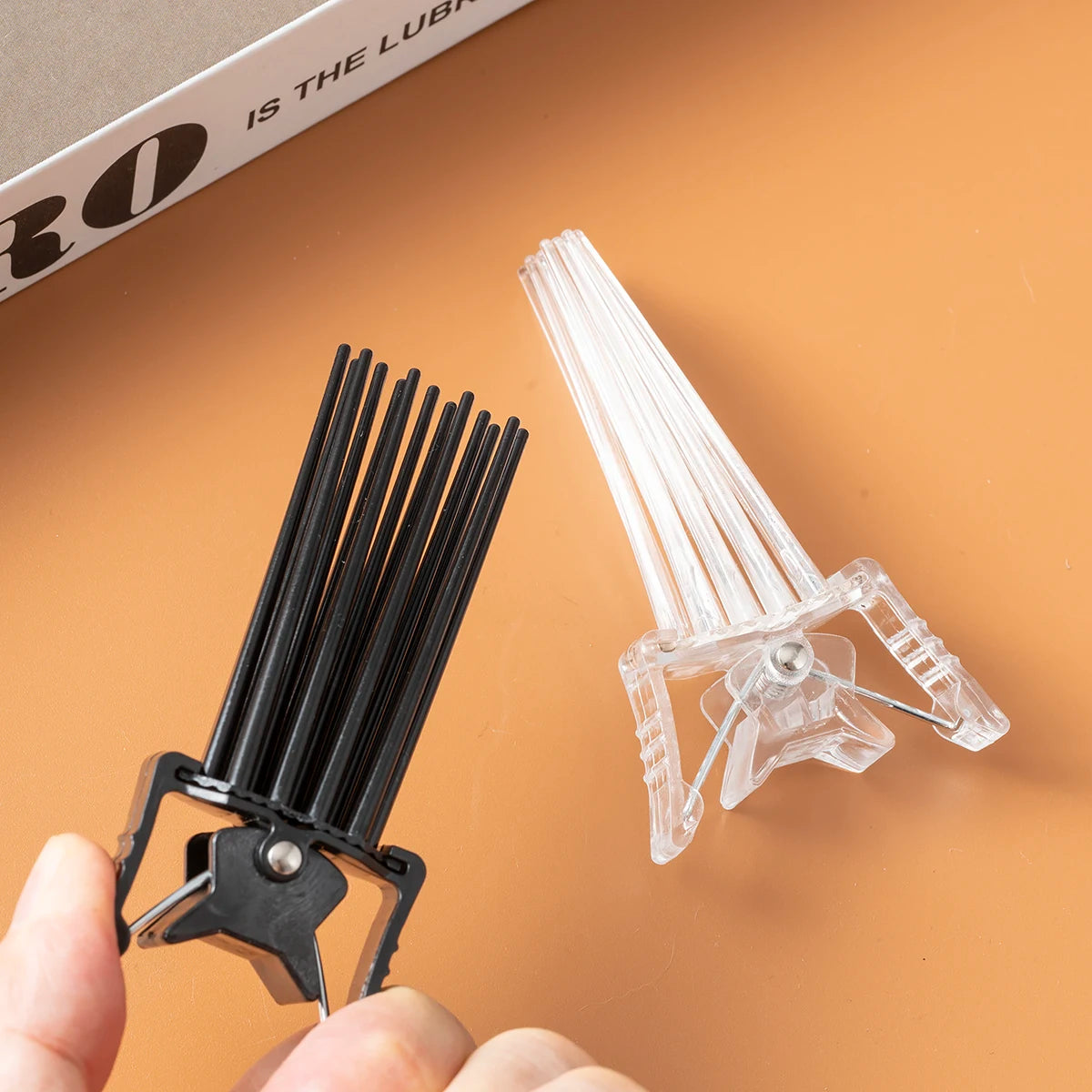 New Simple Fluffy Hairpin Curling Roots High Natural Fluffy Hair Clip Women Hair Curler Hair Curler Styling Fluffiness Tool Comb